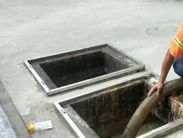 蒙山化粪池清理